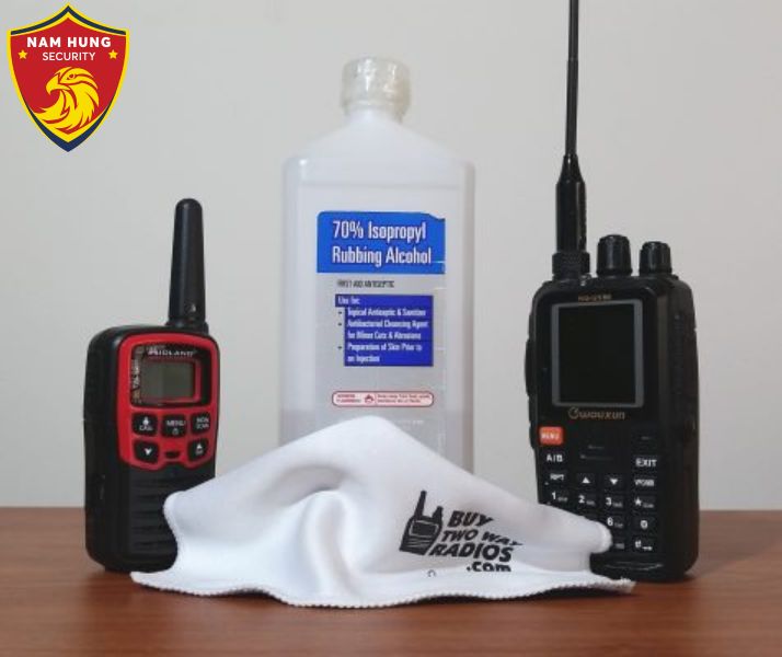 6 Lưu Ý Khi Sử Dụng Bộ Đàm Cầm Tay Bạn Nên Biết 2 Lưu ý khi sử dụng bộ đàm cầm tay