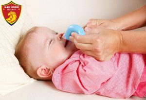 Bảo vệ mũi trong ngày hè cho bé